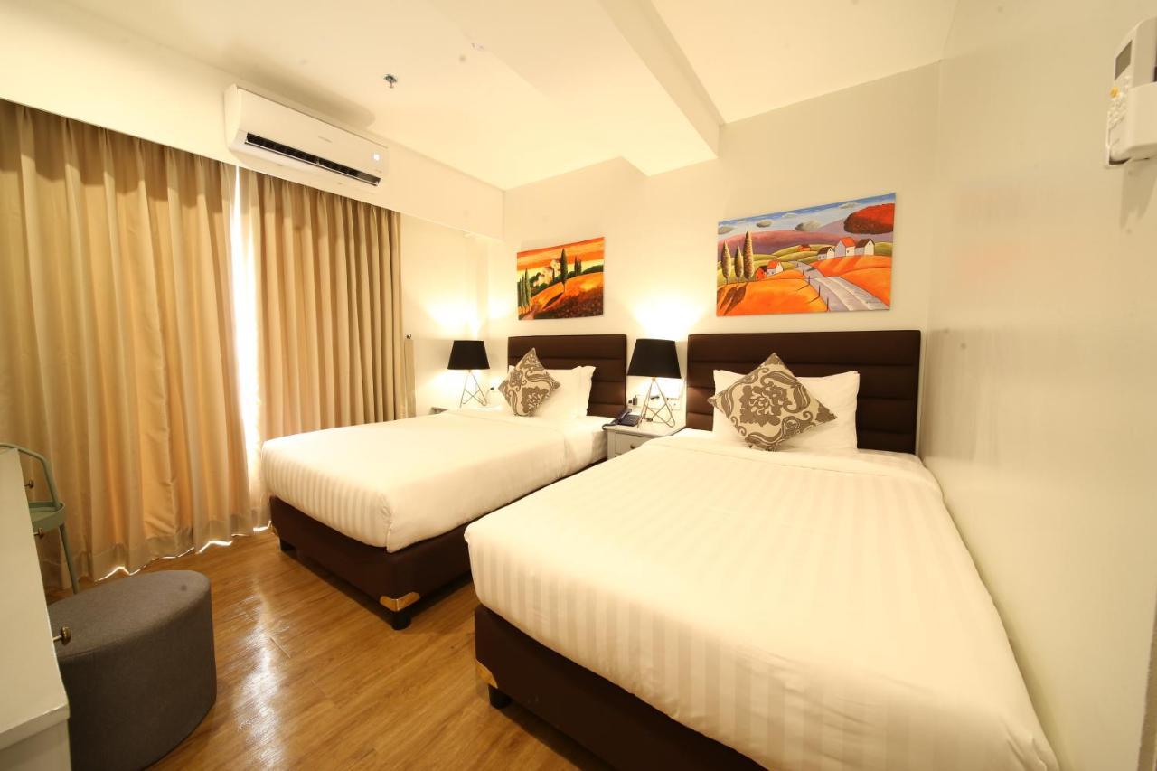 Via Appia Tagaytay Hotel Tagaytay City ภายนอก รูปภาพ
