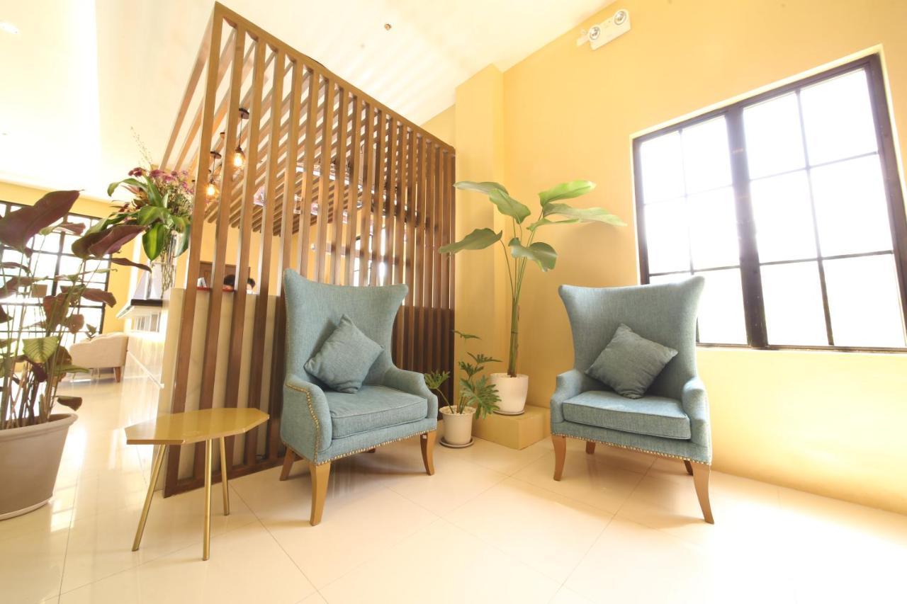 Via Appia Tagaytay Hotel Tagaytay City ภายนอก รูปภาพ