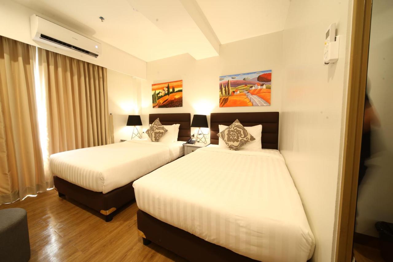 Via Appia Tagaytay Hotel Tagaytay City ภายนอก รูปภาพ