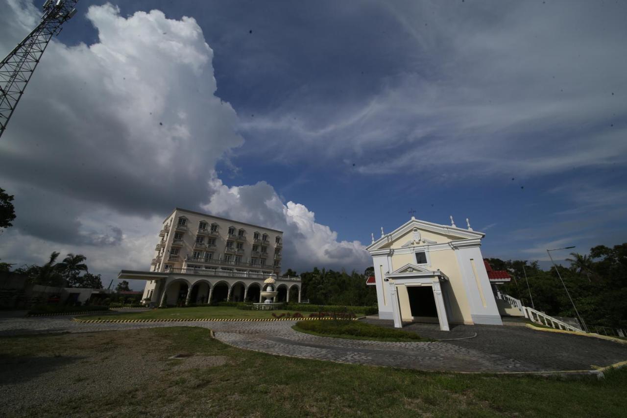 Via Appia Tagaytay Hotel Tagaytay City ภายนอก รูปภาพ