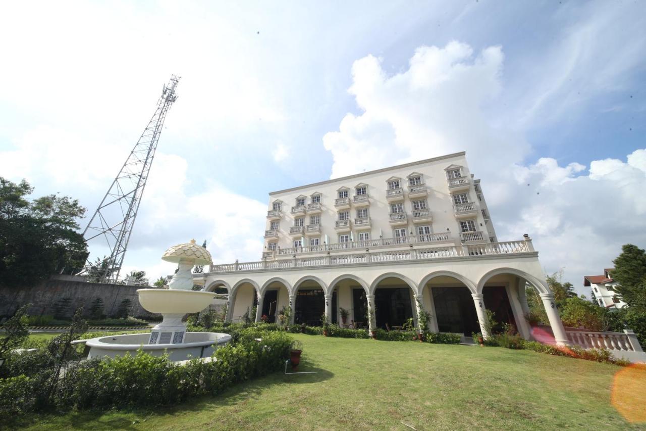 Via Appia Tagaytay Hotel Tagaytay City ภายนอก รูปภาพ