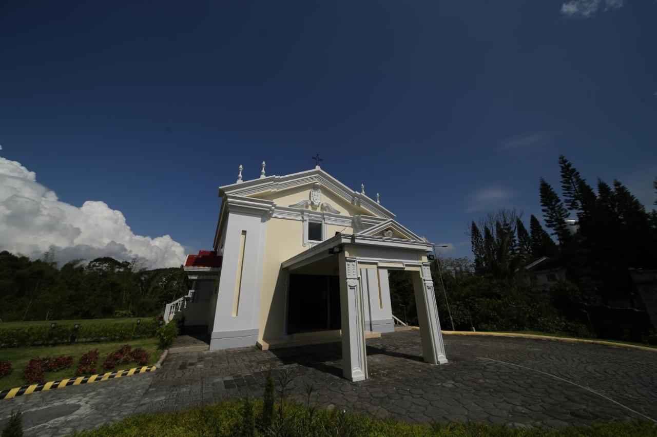 Via Appia Tagaytay Hotel Tagaytay City ภายนอก รูปภาพ