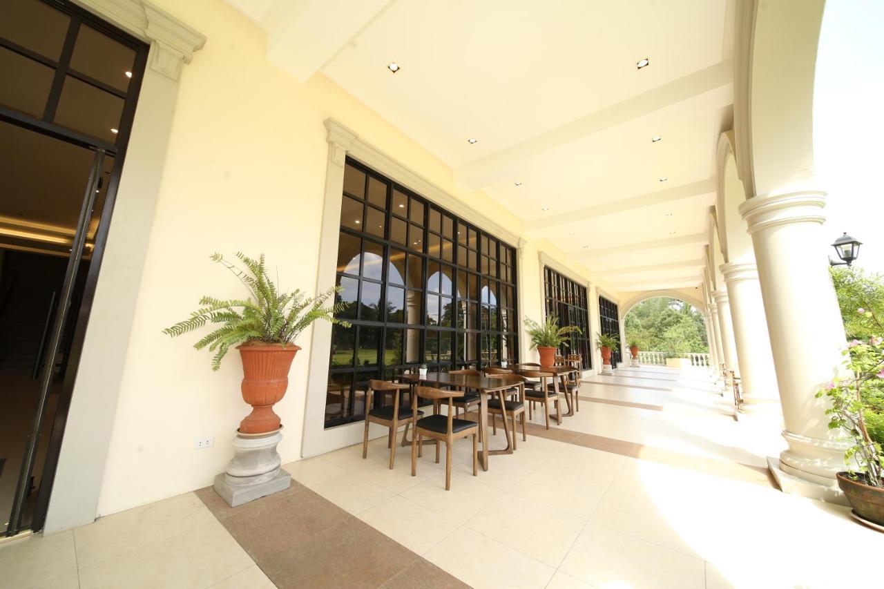 Via Appia Tagaytay Hotel Tagaytay City ภายนอก รูปภาพ