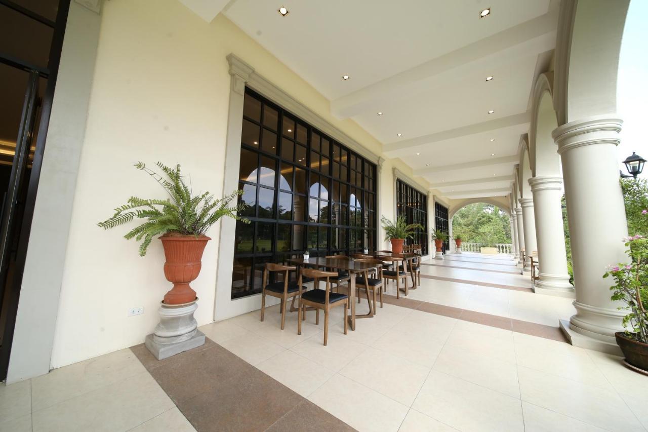 Via Appia Tagaytay Hotel Tagaytay City ภายนอก รูปภาพ