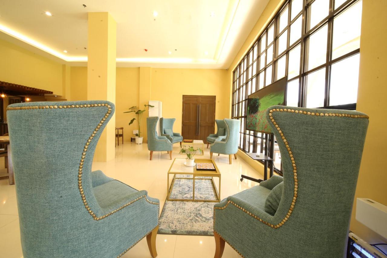 Via Appia Tagaytay Hotel Tagaytay City ภายนอก รูปภาพ