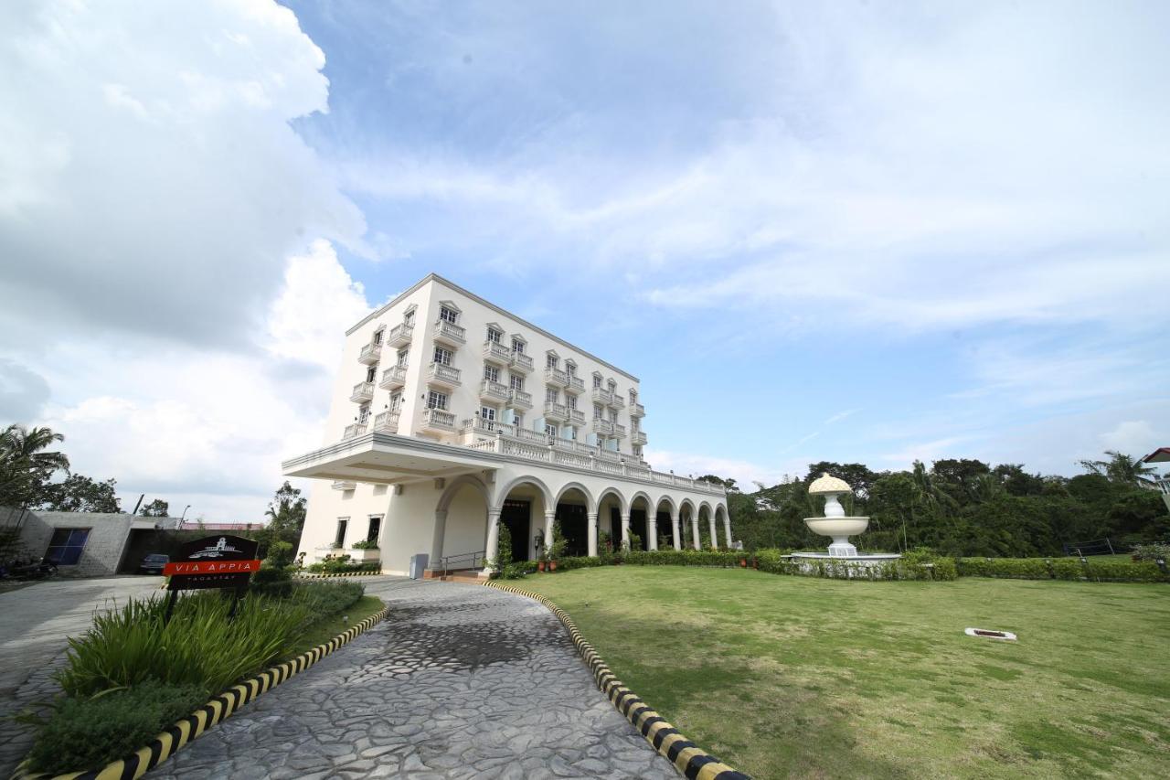 Via Appia Tagaytay Hotel Tagaytay City ภายนอก รูปภาพ